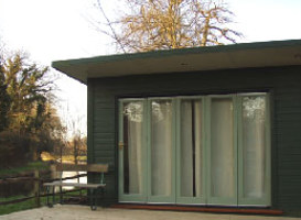 Garden Office With Sliding Doors Case Study 01