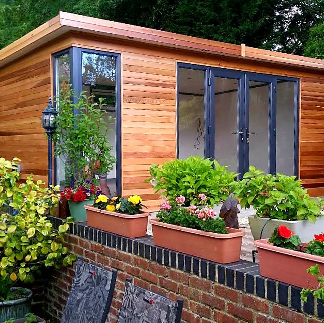 Bespoke corner window studio - 23