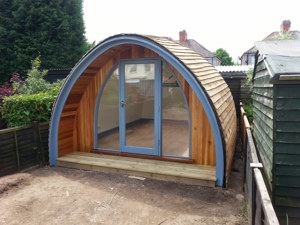 Garden pod