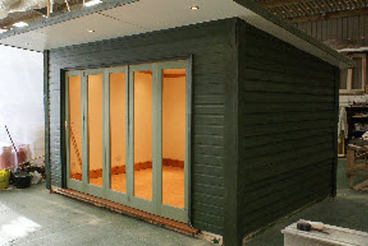 Garden Office With Sliding Doors Case Study 02